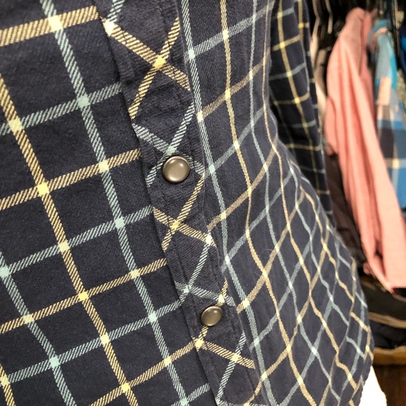 Lucky Brand Long Sleeve Flannel - Picture 3 of 5